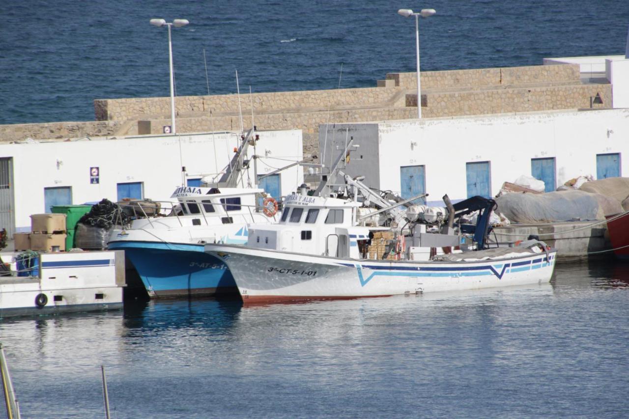 Altea Aan De Jachthaven, Vakantieappartementen Met Frontaal Zeezicht Exterior foto